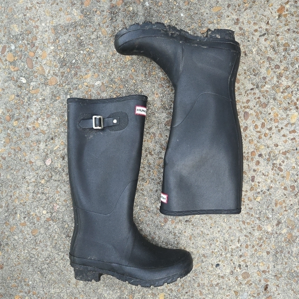 Hunter Black Original Rubber Rain Boot